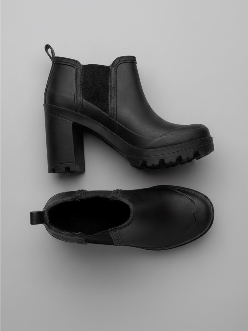Retired Hunter Original Chunky Block High Heel Chelsea Boot-Size 6